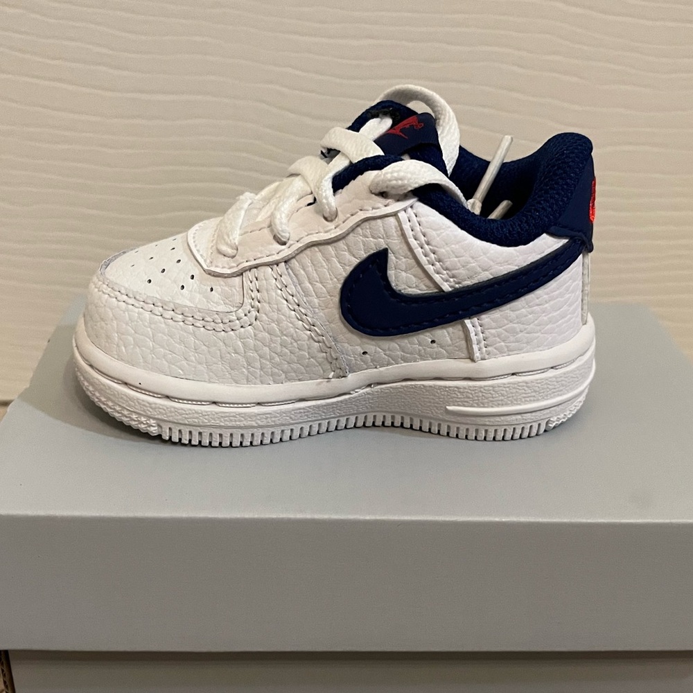 NWT Nike Force 1 Toddler shoe size 3c